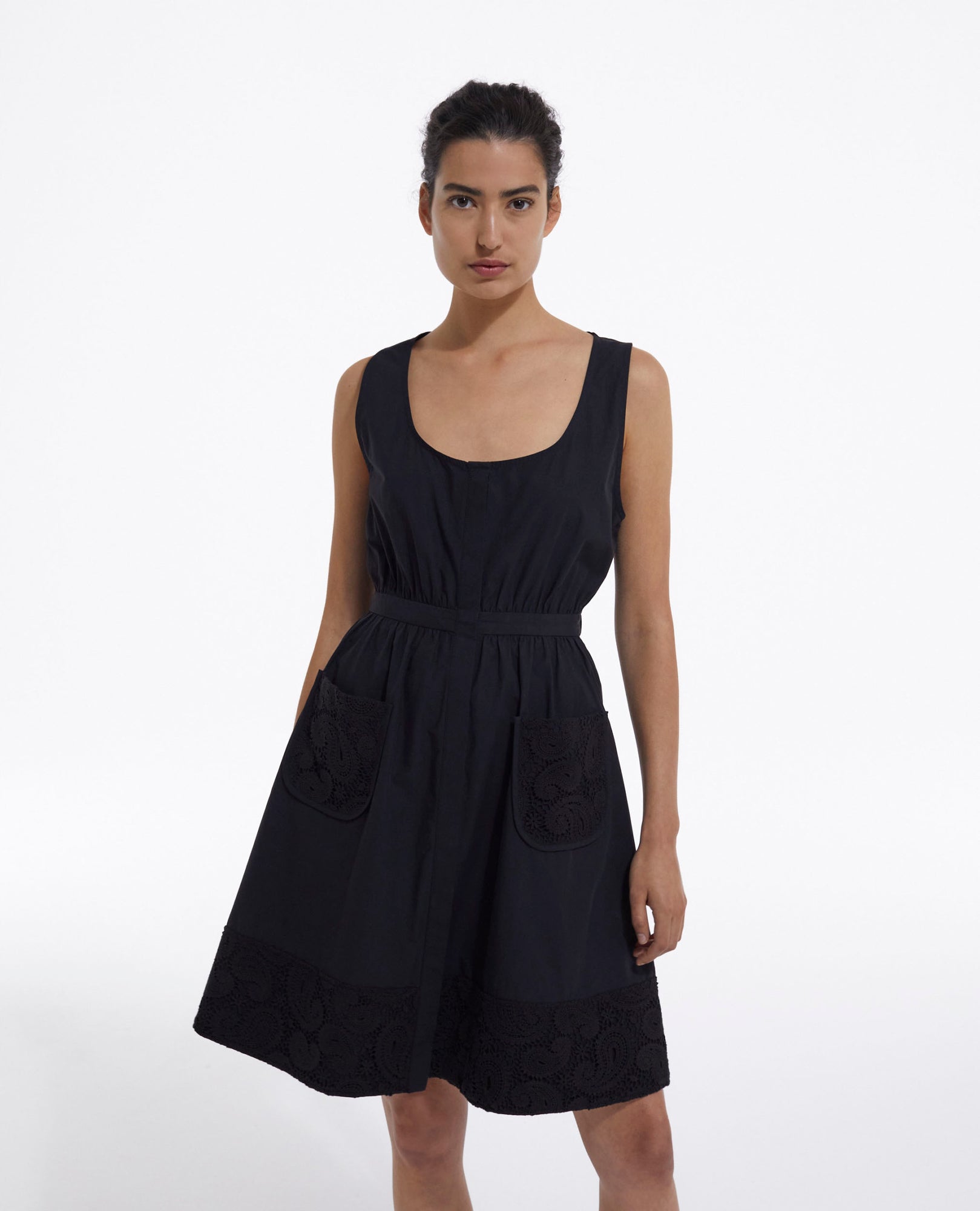 Sleeveless Short Dress With Pockets | Women | Black