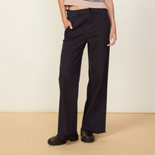 Wide Leg Seamed Pants | Women | Almost Black