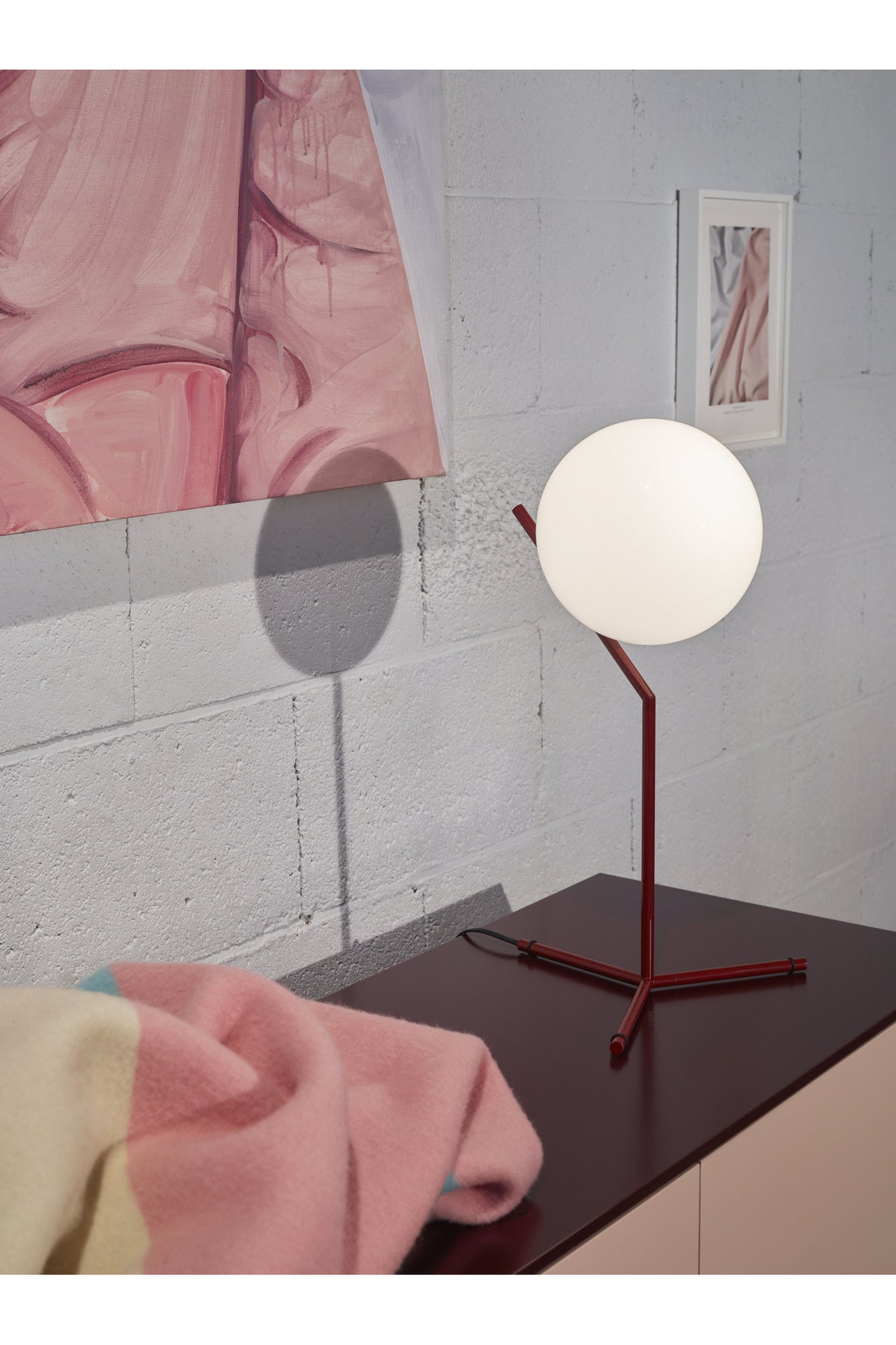 IC Table 1 High | Red