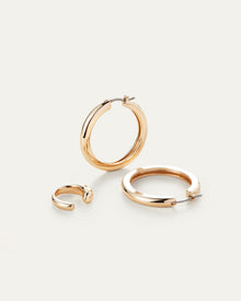 https://cdn.shopify.com/s/files/1/0932/7938/files/FavoriteDaughterHoopsSet_2_af5655bf-5041-4c03-8492-8767a0b37cd6.jpg?v=1773252714