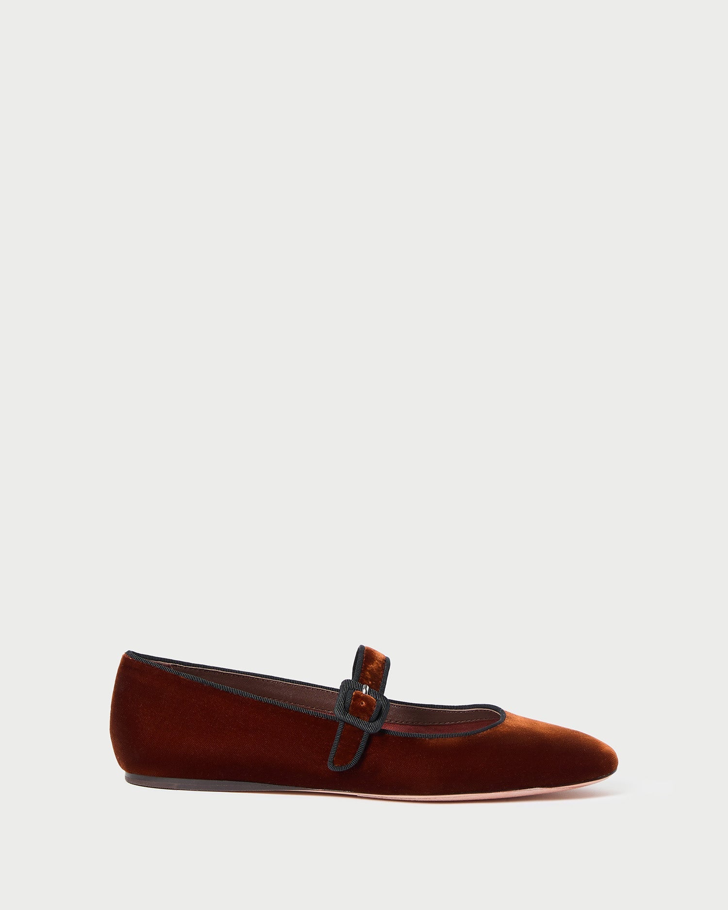 Color: Sienna/Black
