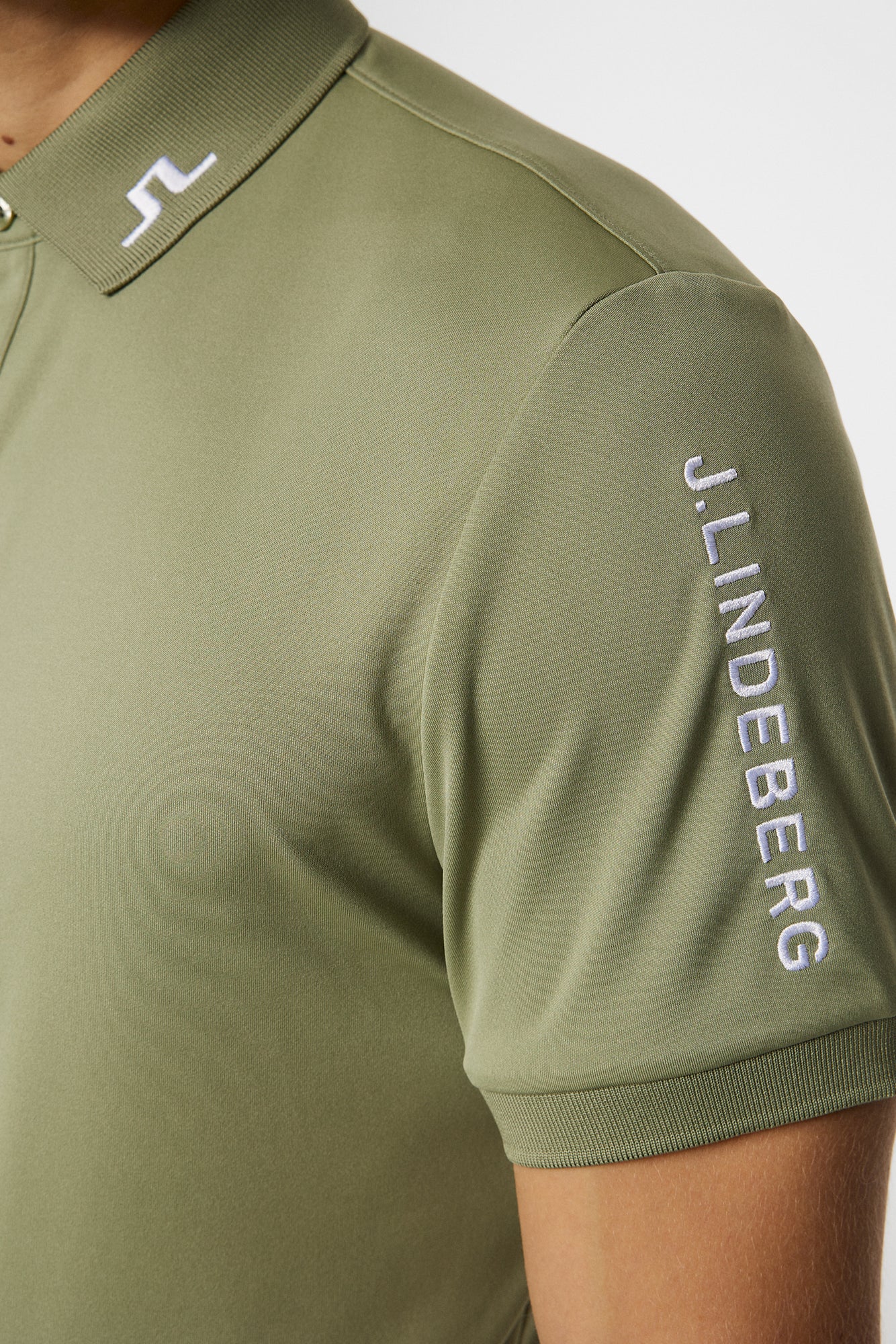 Men | Tour Tech Polo | Oil Green