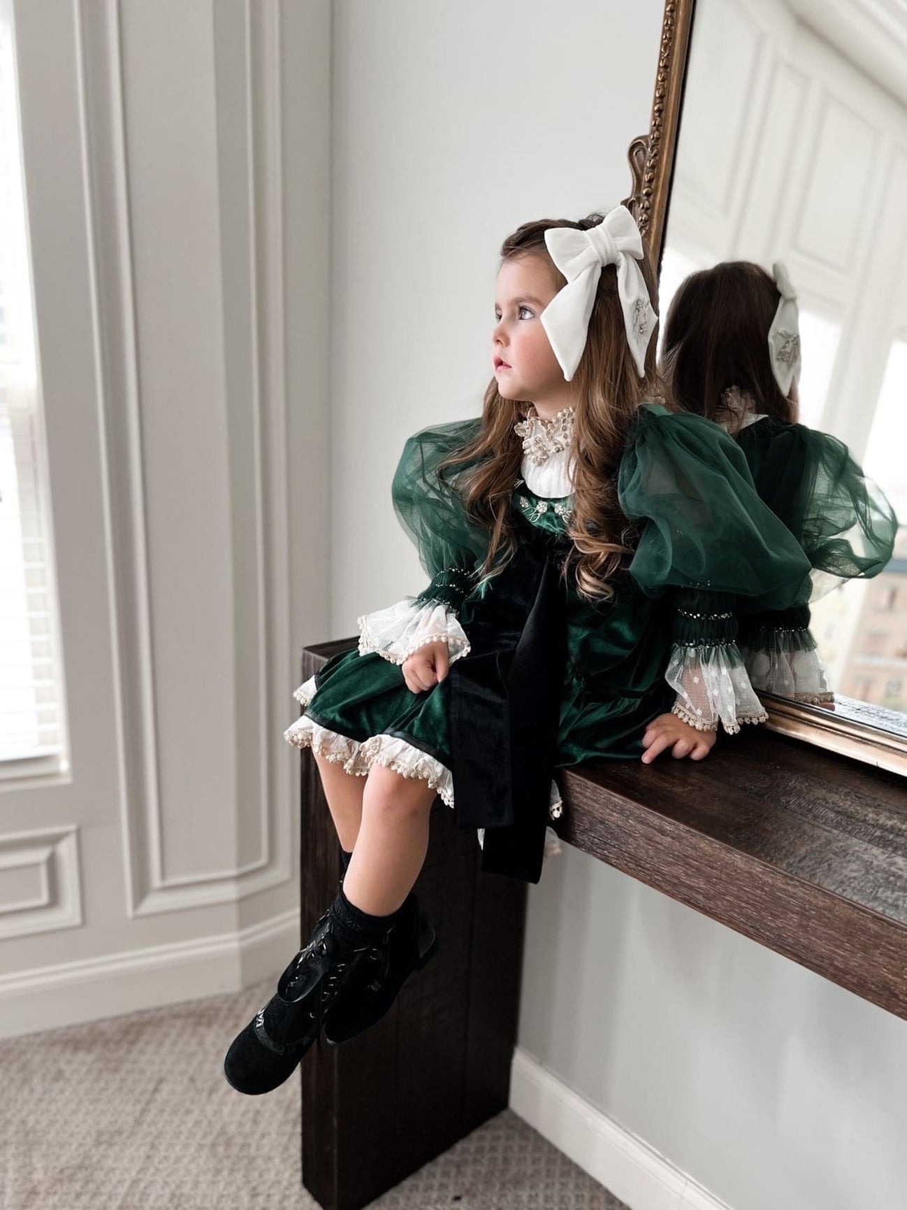 Girl | Aurora Velvet Hair Bow | Ivory