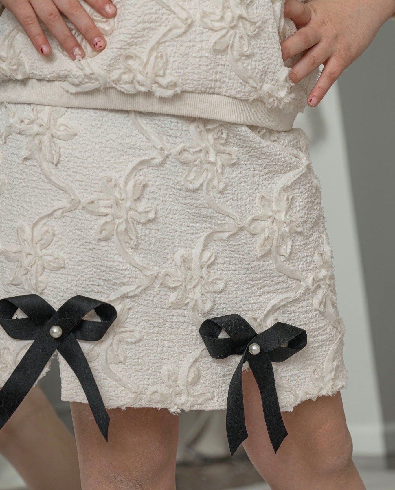 Girl | Ava Ivory Flower Bow Skirt