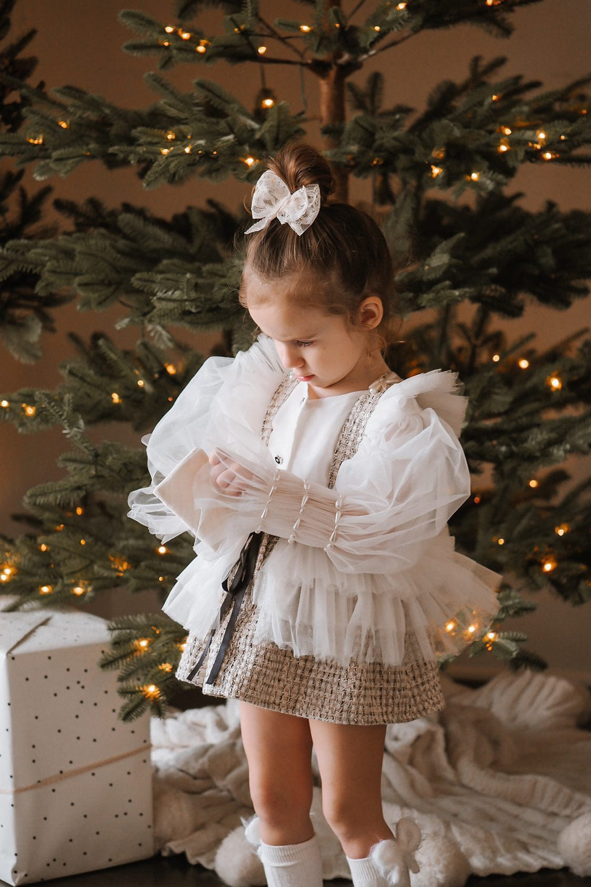 Girl | Vera Tweed Blouse and Skirt Set | White x Gray
