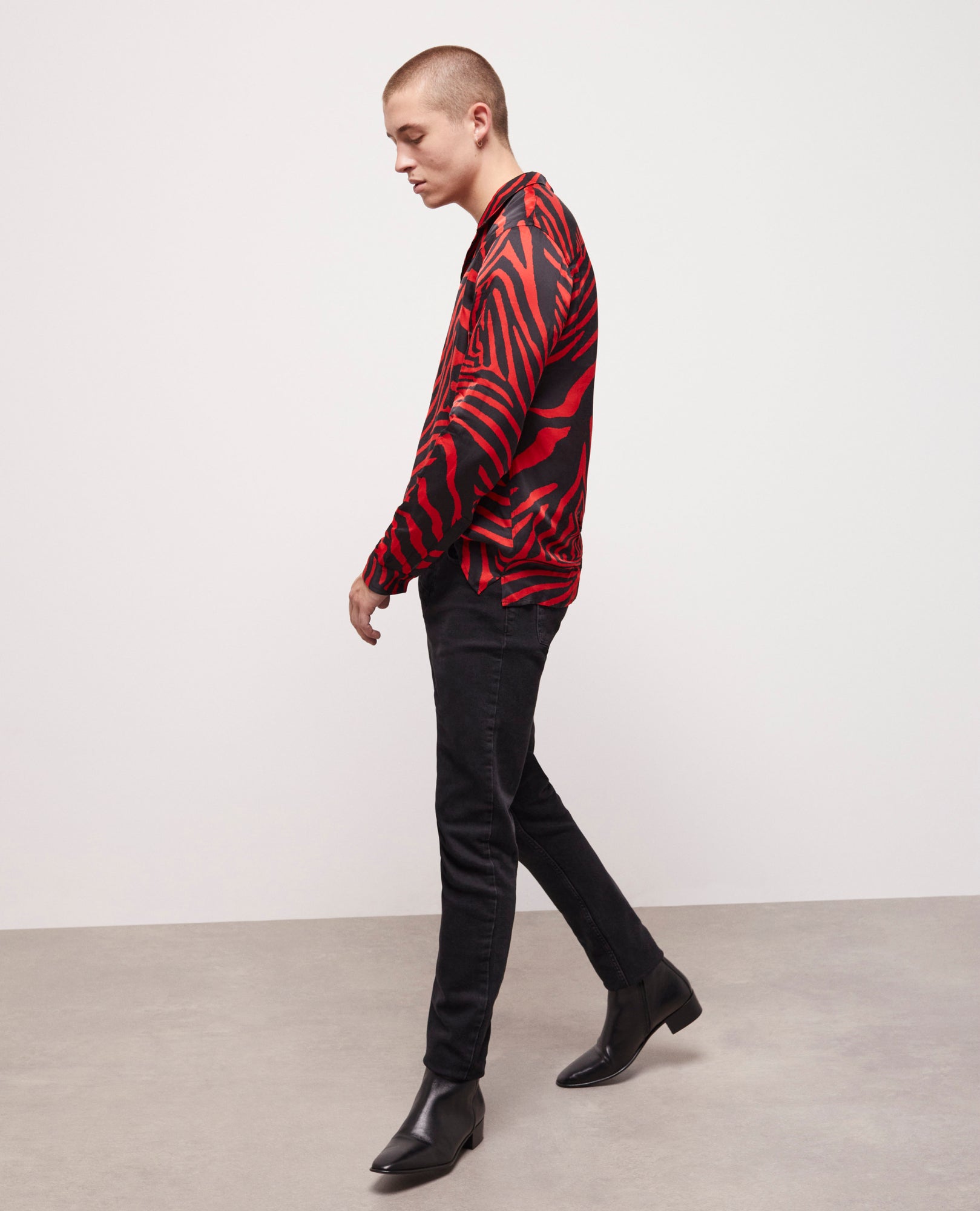 Printed Shirt With Hawaiian Collar | Men | Black x Red