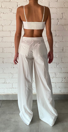 Hemant & Nandita | Ari Bandeau | White