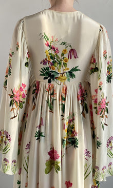 Hemant And Nandita | Dina Viscose Crepe Maxi Kaftan | Off White Multi
