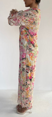 Hemant & Nandita | Charu Deep V-Neck Embroidery Kaftan | Multicolor