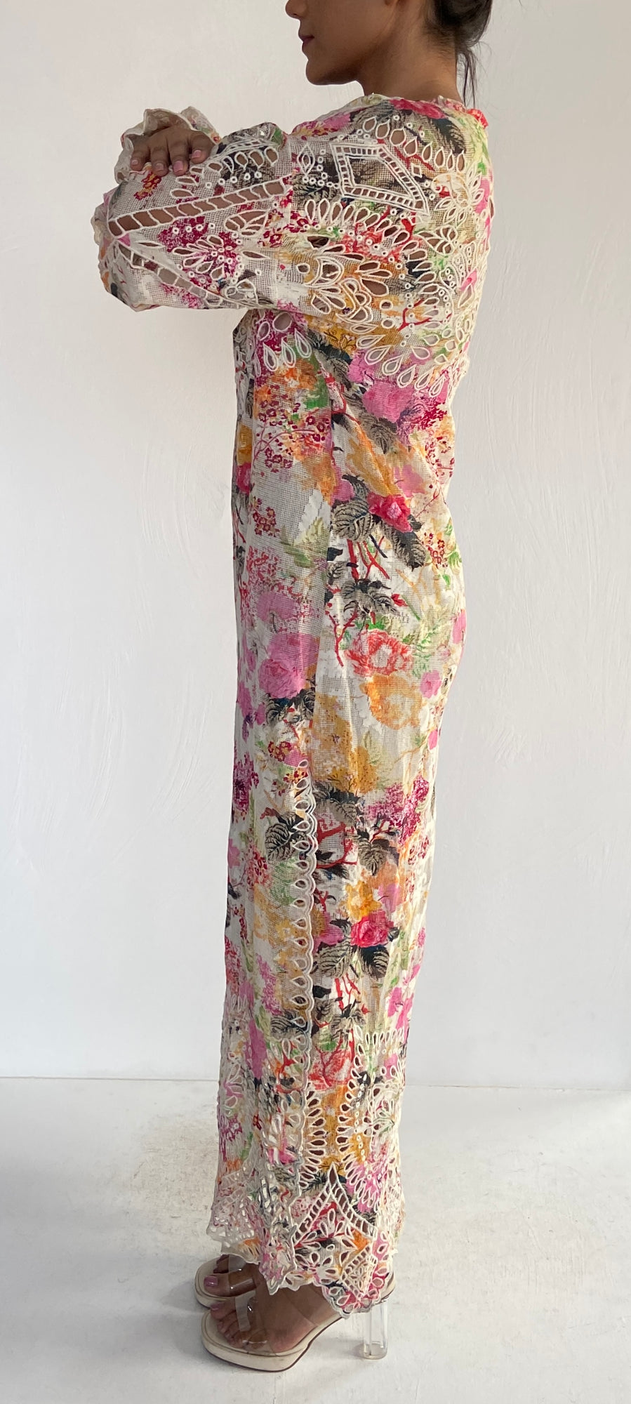Hemant & Nandita | Charu Deep V-Neck Embroidery Kaftan | Multicolor