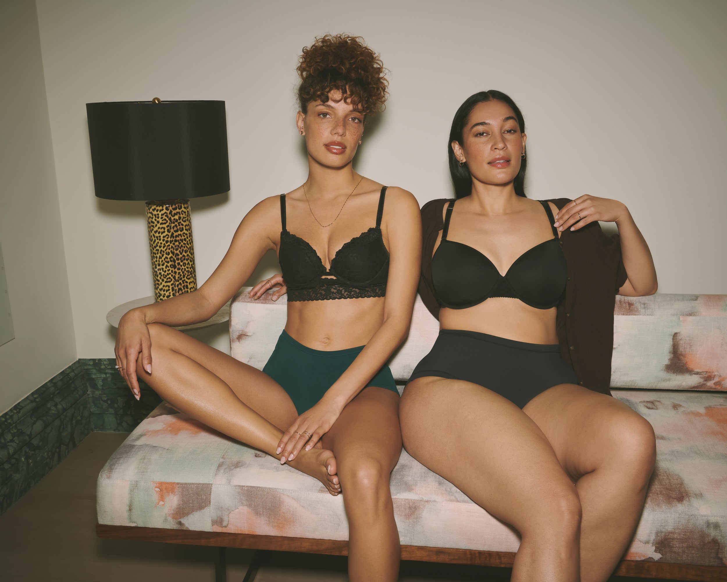 Sig Lace Plunge Push-Up | Black