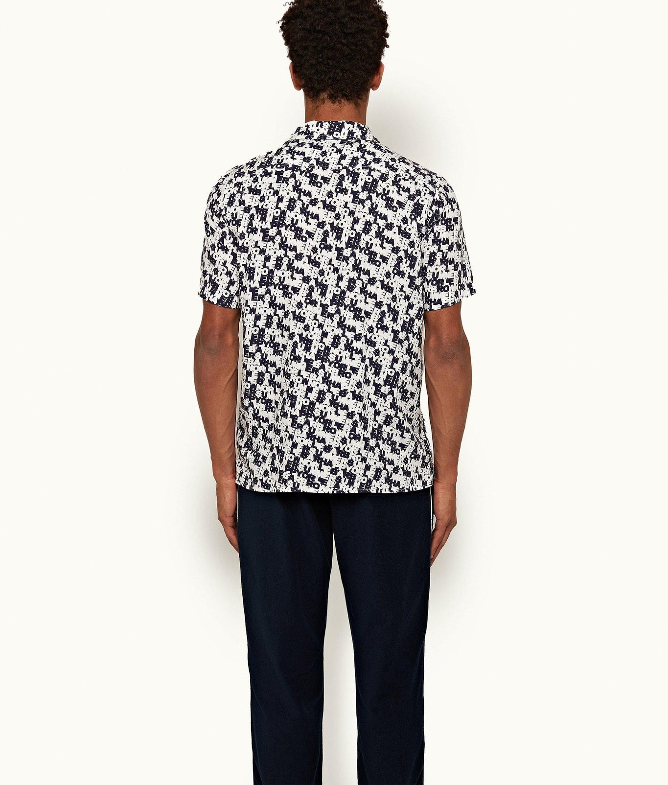 Hibbert Linen O.B Monogram Capri Collar Shirt | Navy/White