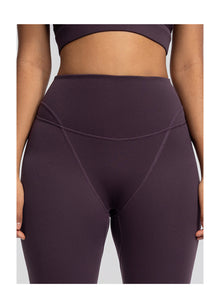 High-Waisted Stretch Performance Leggings | Midnight Plum
