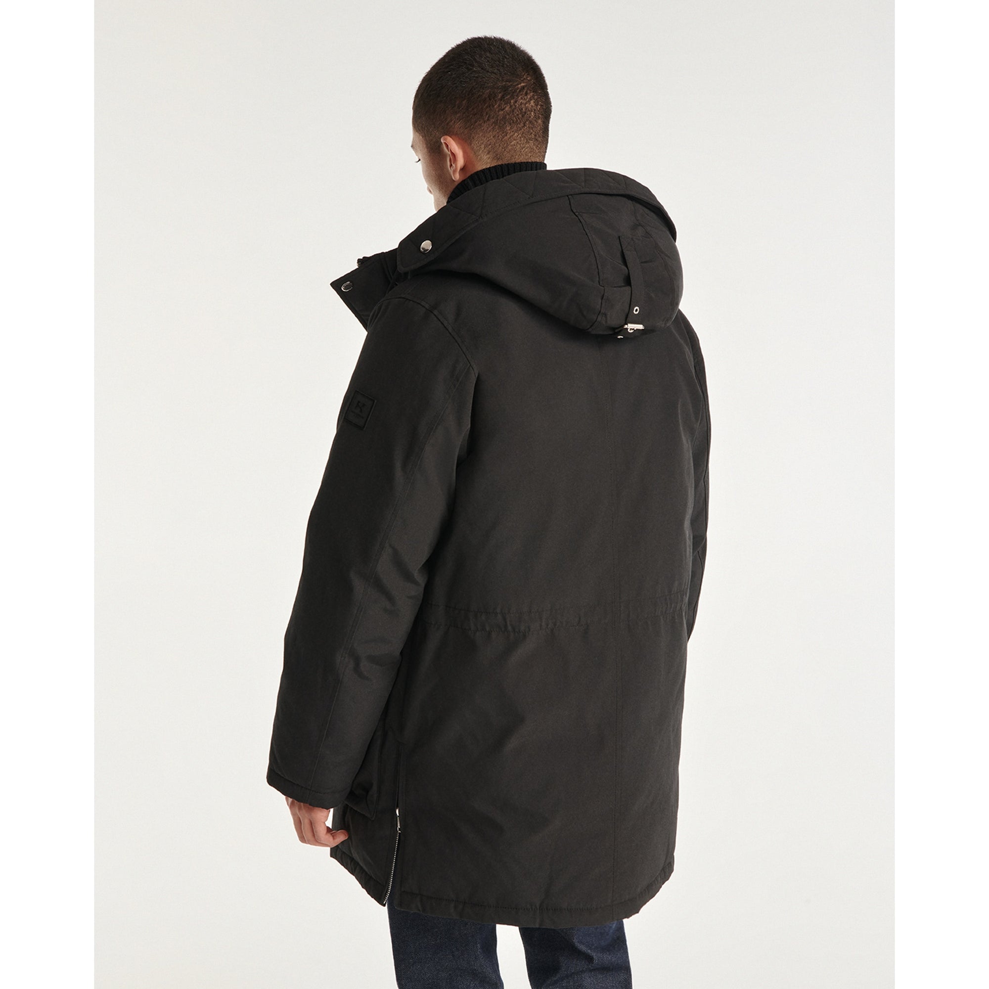 Hooded Parka And Rubber Logo Pockets | Men | Black