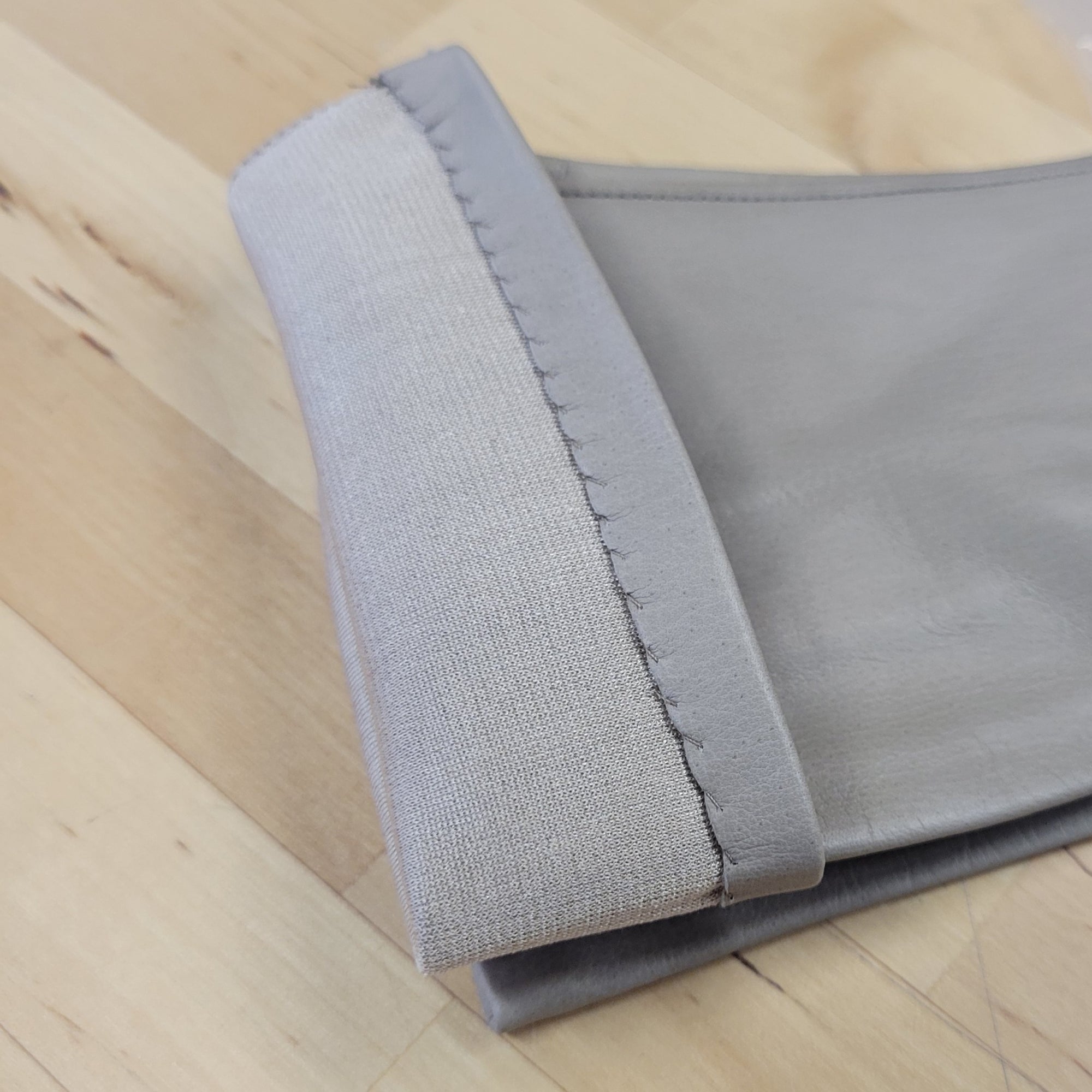 Womens | Silk Lined Leather Gloves | Incense