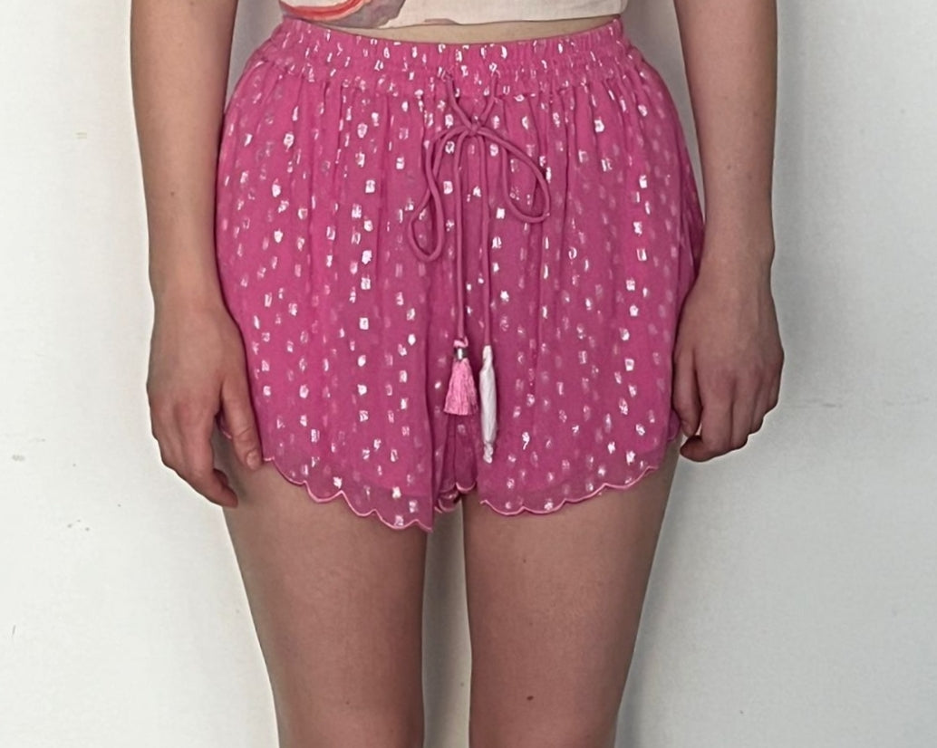 Rococo Sand | Shorts | Fuchsia
