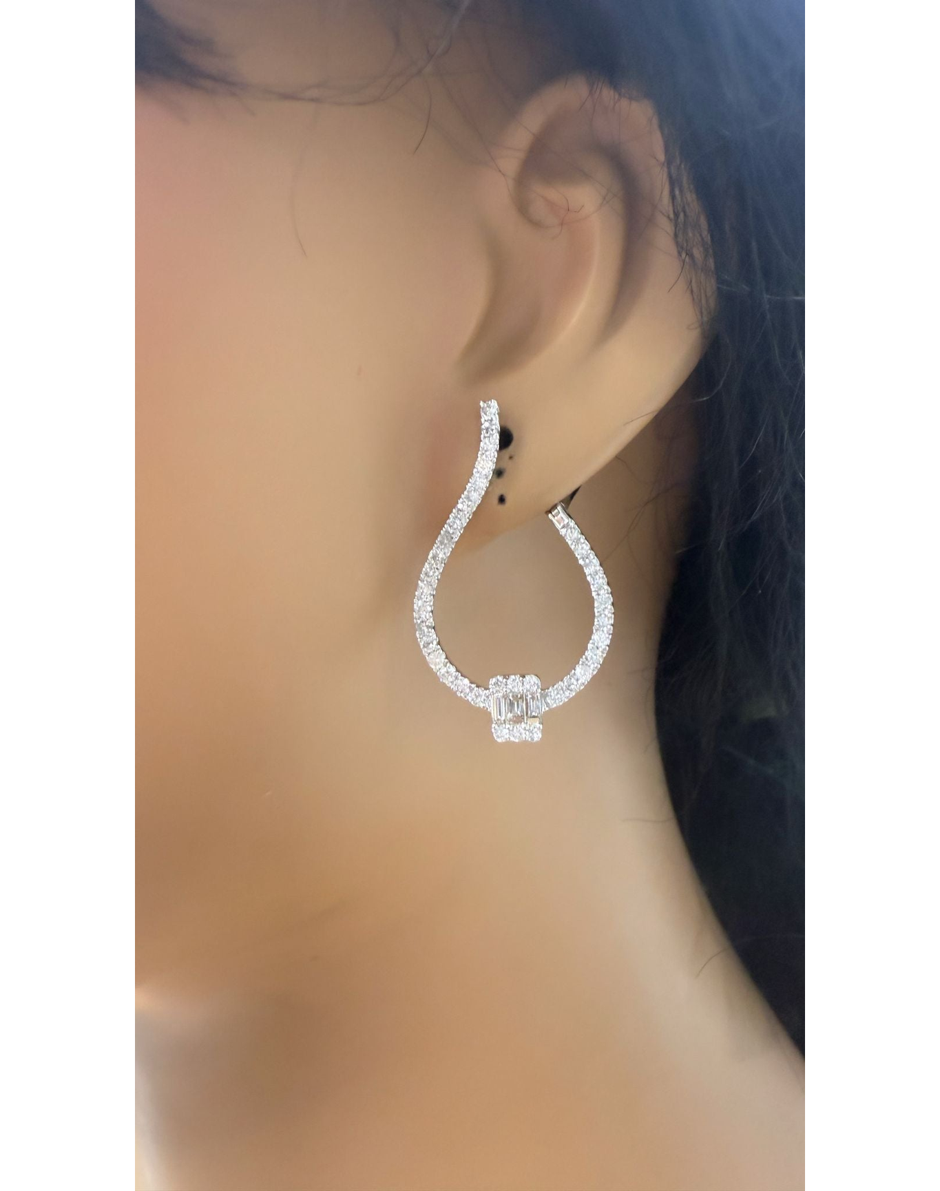 Illusion Earrings | White Gold