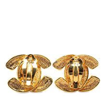 Chanel Pre-Owned Gold Plated CC Quilted Clip On Earrings | Women | Gold (V2)