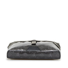 Louis Vuitton Pre-Owned Monogram Eclipse Glaze Messenger | Women | Black