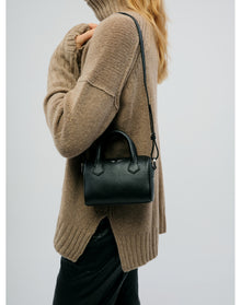 Women | Sunny Nano Wings Grained Leather | Black