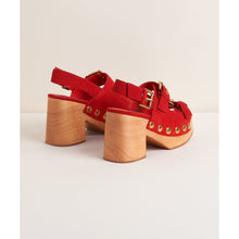 Lino Chunky clog with brass buckles | Begonia