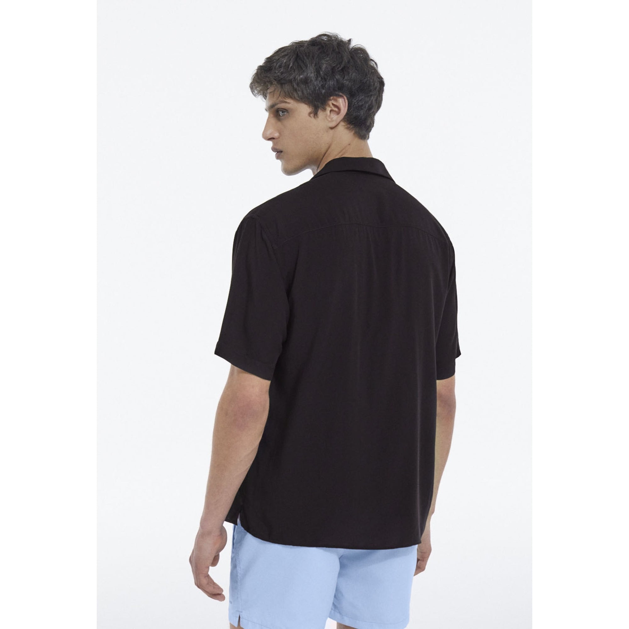 Loose-Fitting Buttoned Shirt | Men | Black