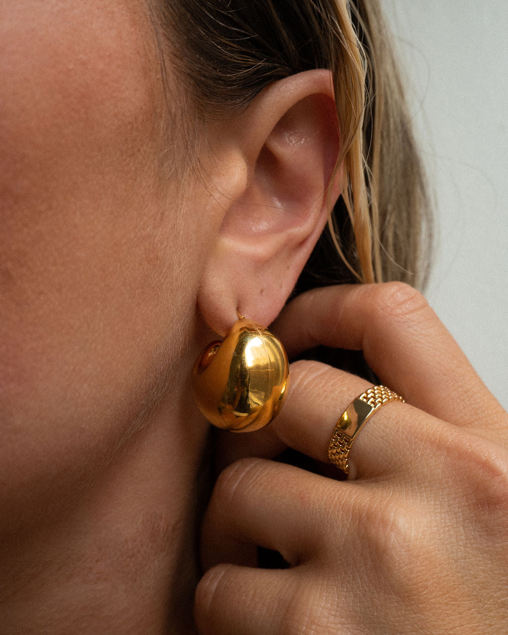 Lucia Hoops - Gold | Plated Gold