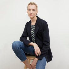 Front image of a woman wearing the Hyo Jacket - Everyday Twill in Night | Lead
