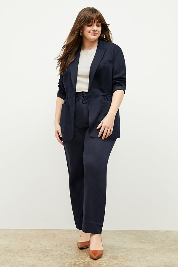 Front image of a woman wearing the Shane Pant - Everyday Twill in Night | Exclude