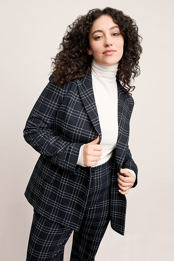 front image of a woman wearing the o'hara blazer in black/white | Exclude