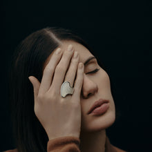 Cure Ring | Silver | Mother of Pearl