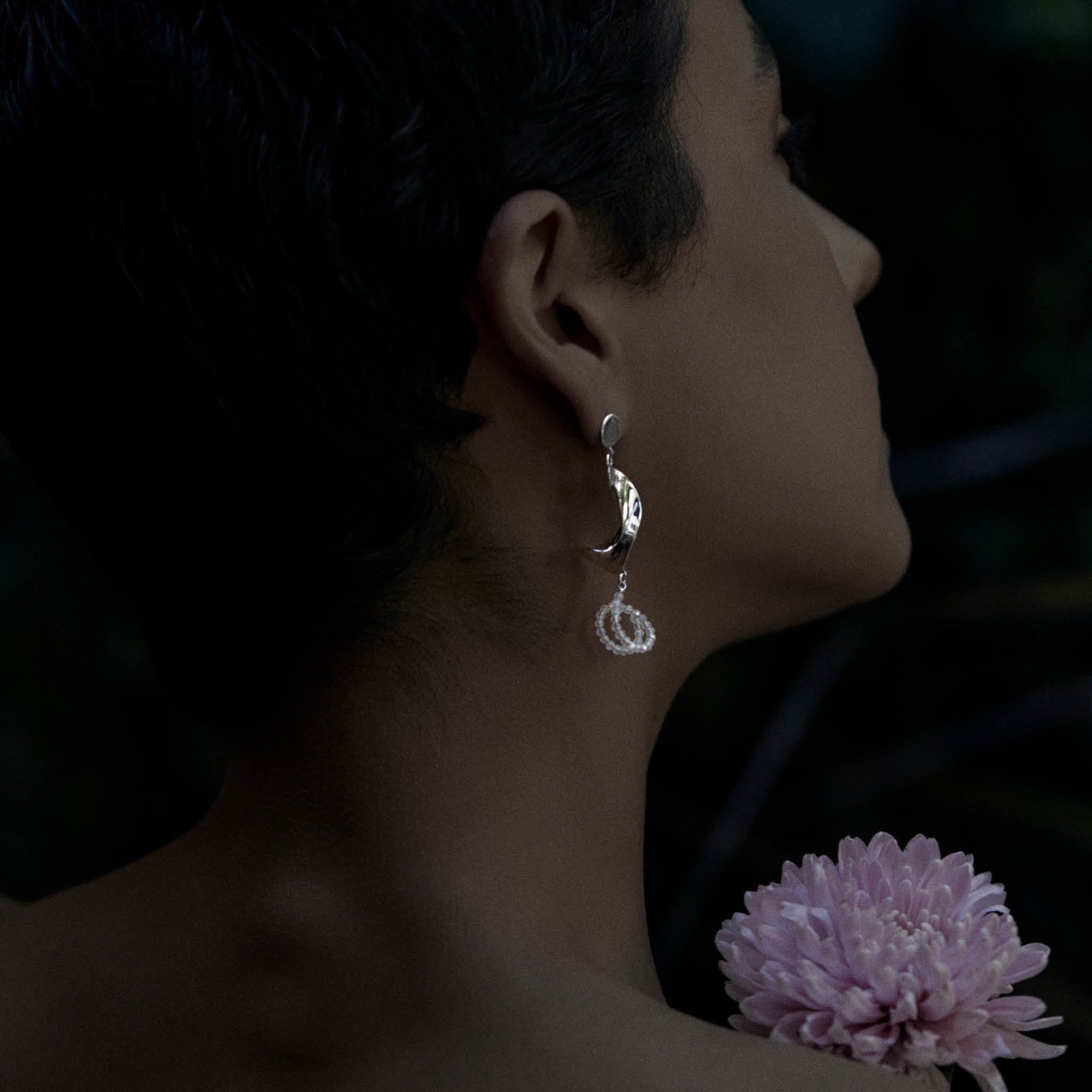 Cochlia Mini Earring | Silver | Topaz