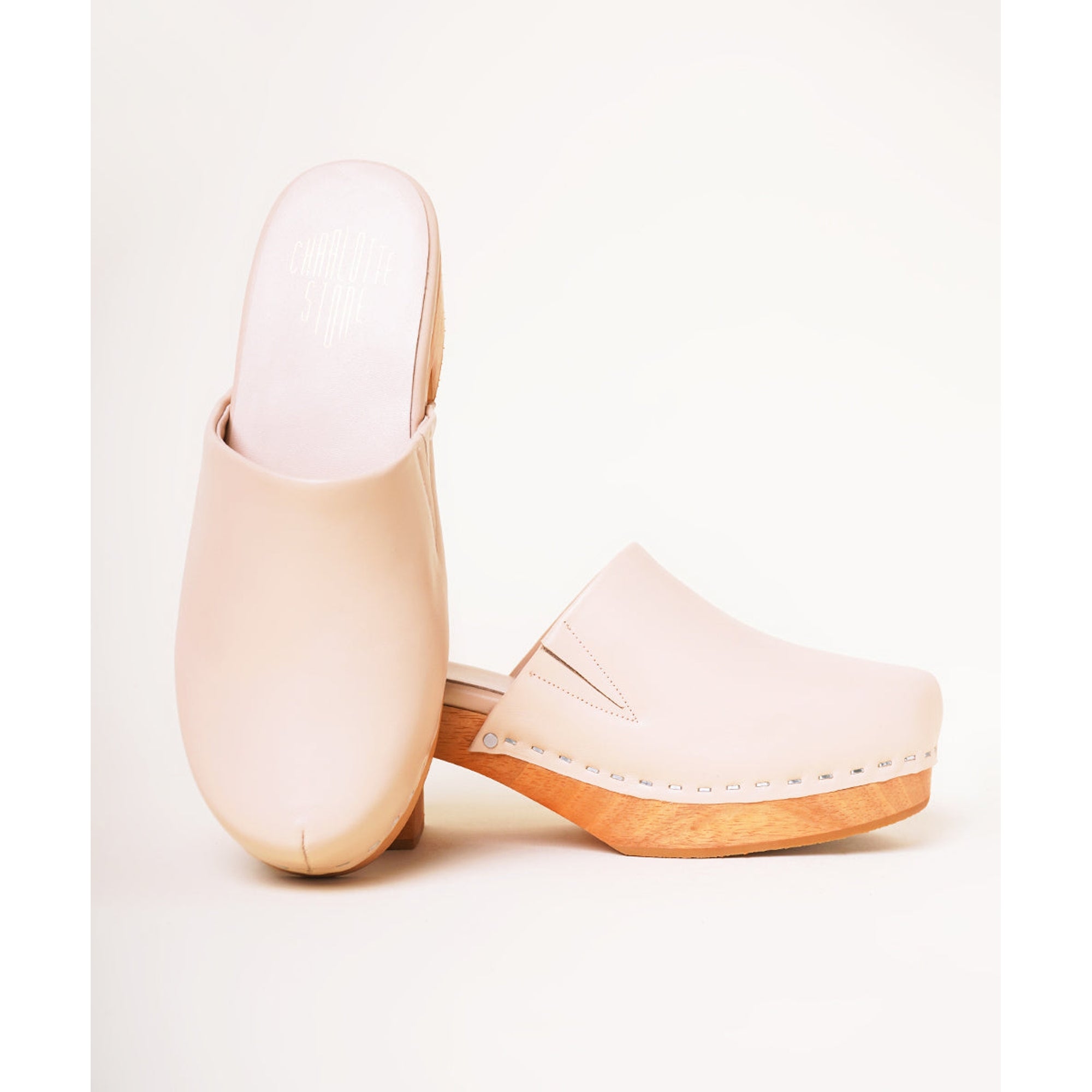 Martino Low Heel Wooden Clog | Bisque