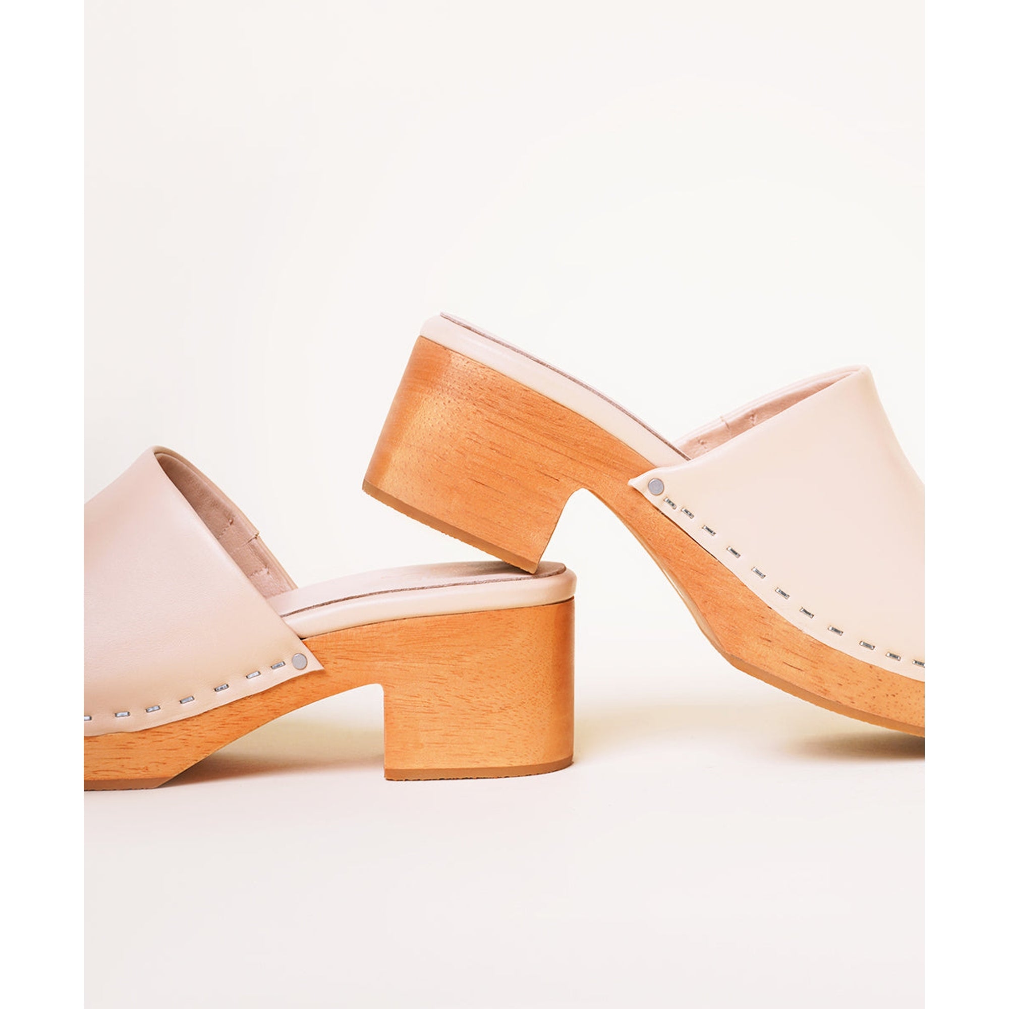 Martino Low Heel Wooden Clog | Bisque