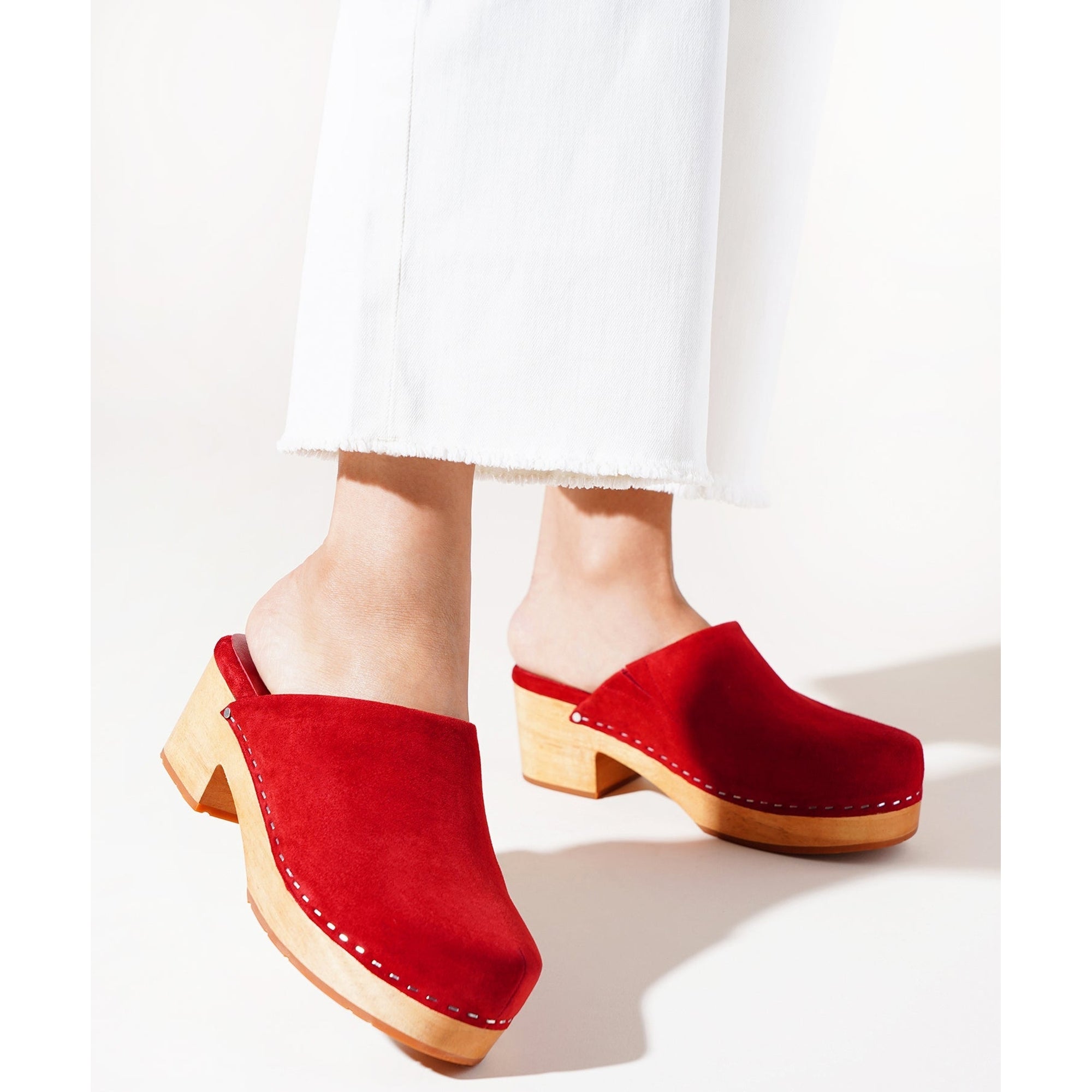 Martino Low Heel Wooden Clog | Chili