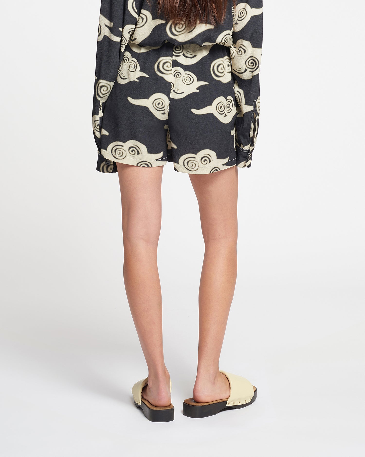 Womens | Masami Printed Crepe Shorts | Cloud Black/Creme