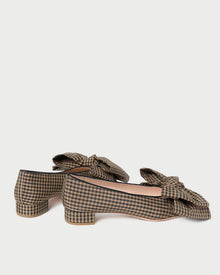 Color: Brown/Black Check