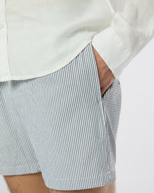 Deep Navy/White