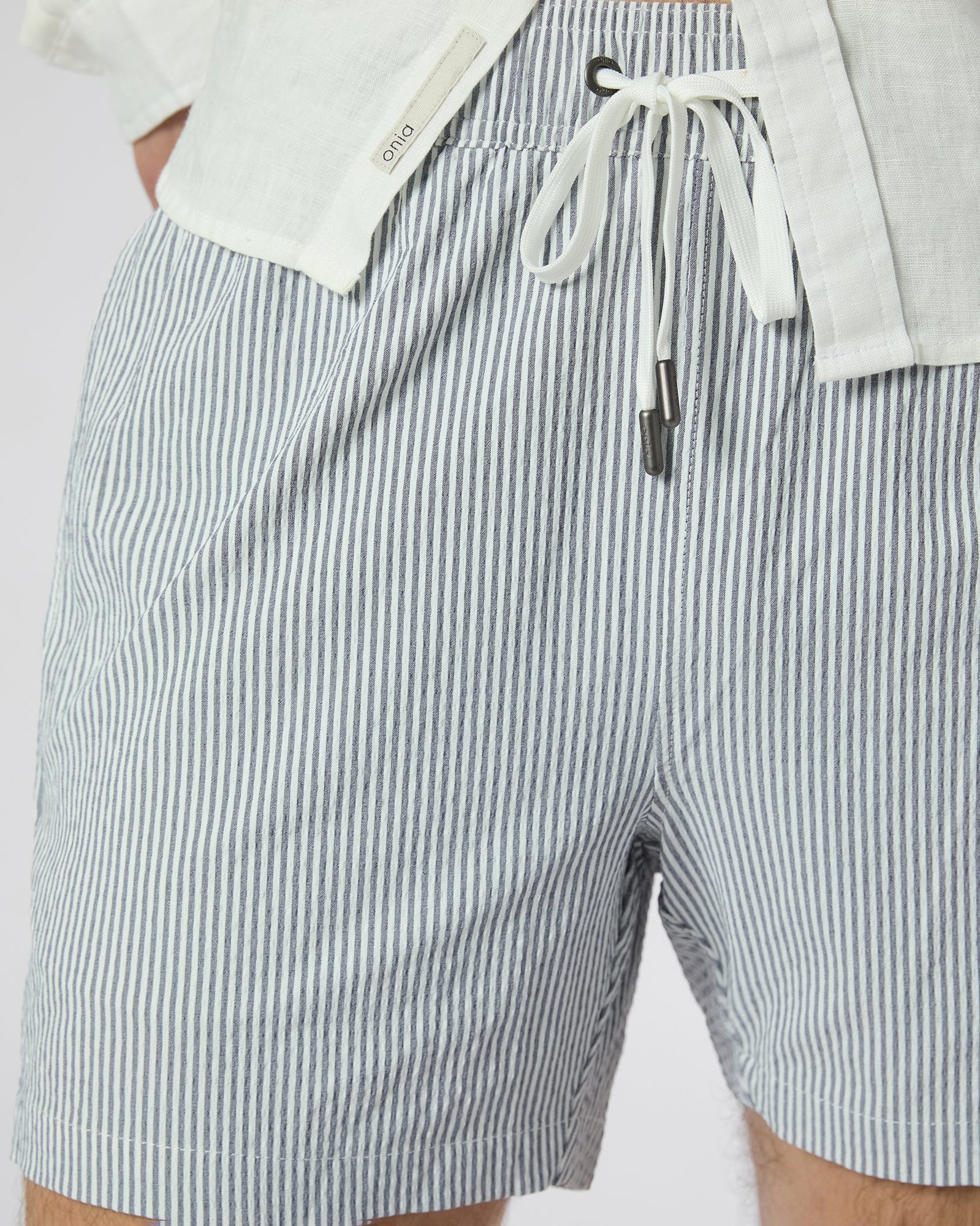 Deep Navy/White