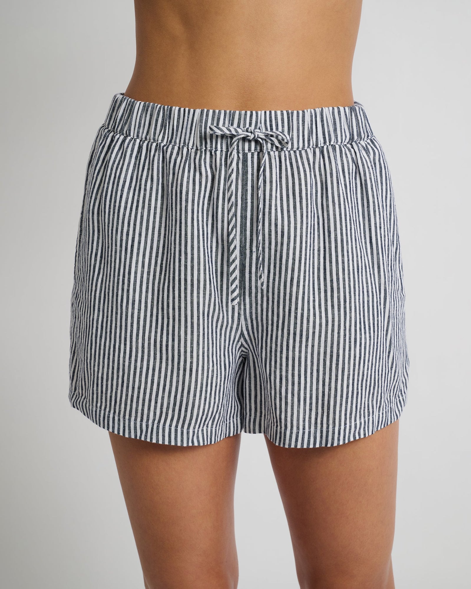Womens | Air Linen Elastic Drawstring Short | Deep Navy/White