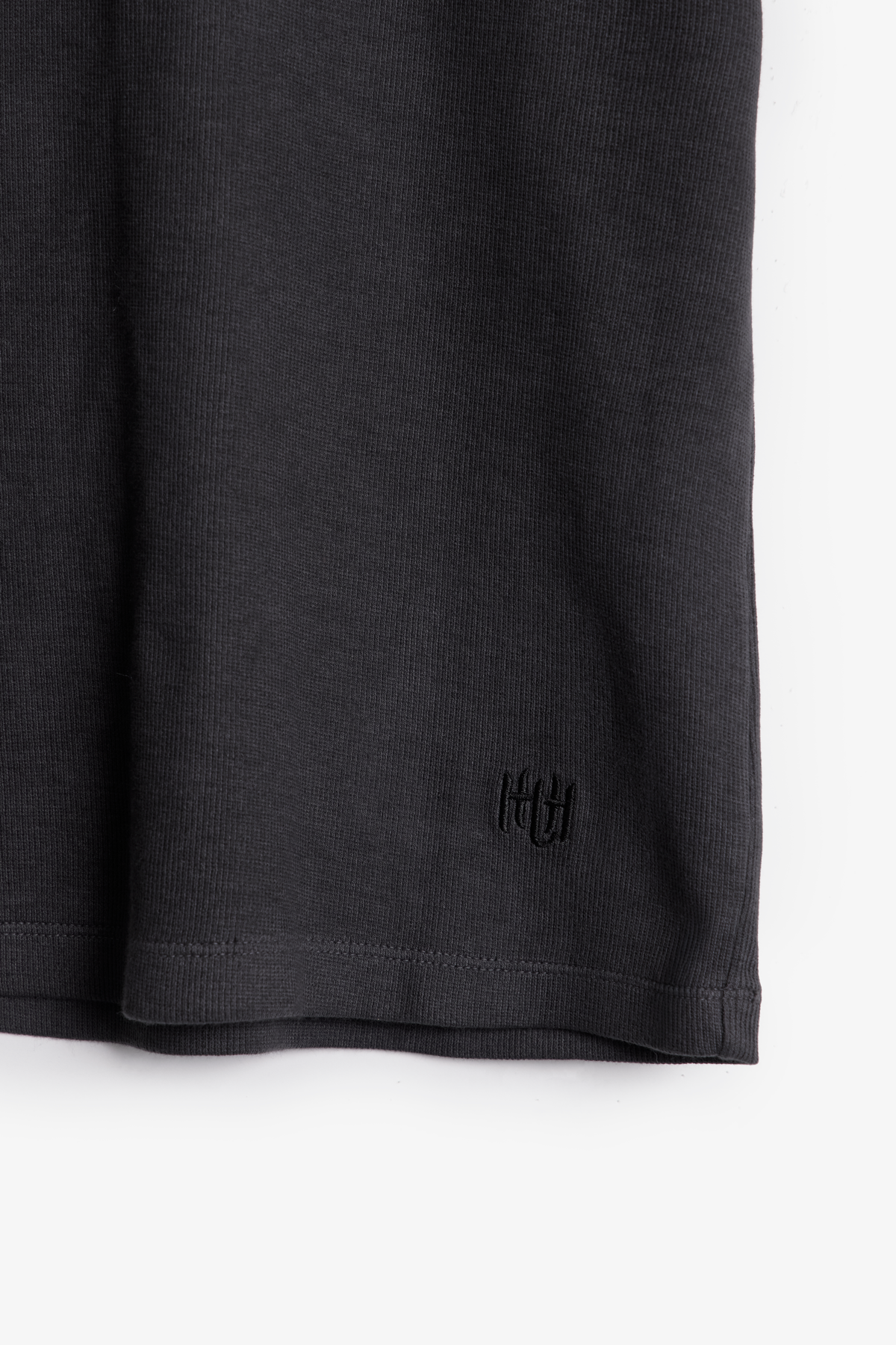 Perfect Slim Ribbed Tee | Washed Black