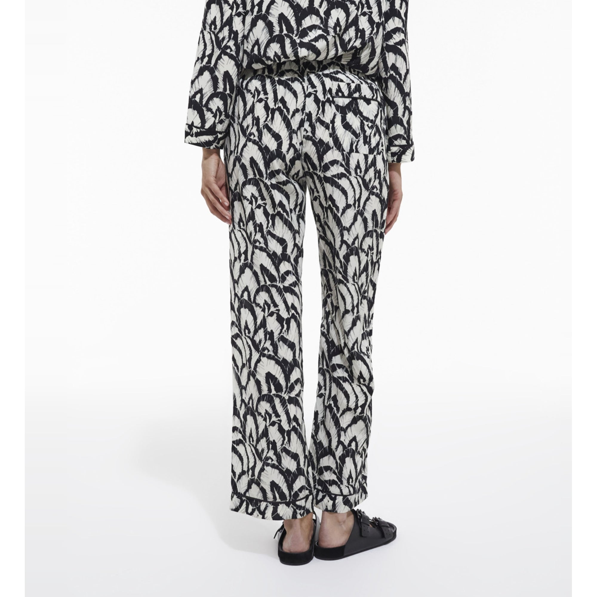 Printed Silk Pants | Women | Off White x Black