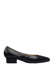 The Pump Wide Width Flat | Coal Stretch Leather