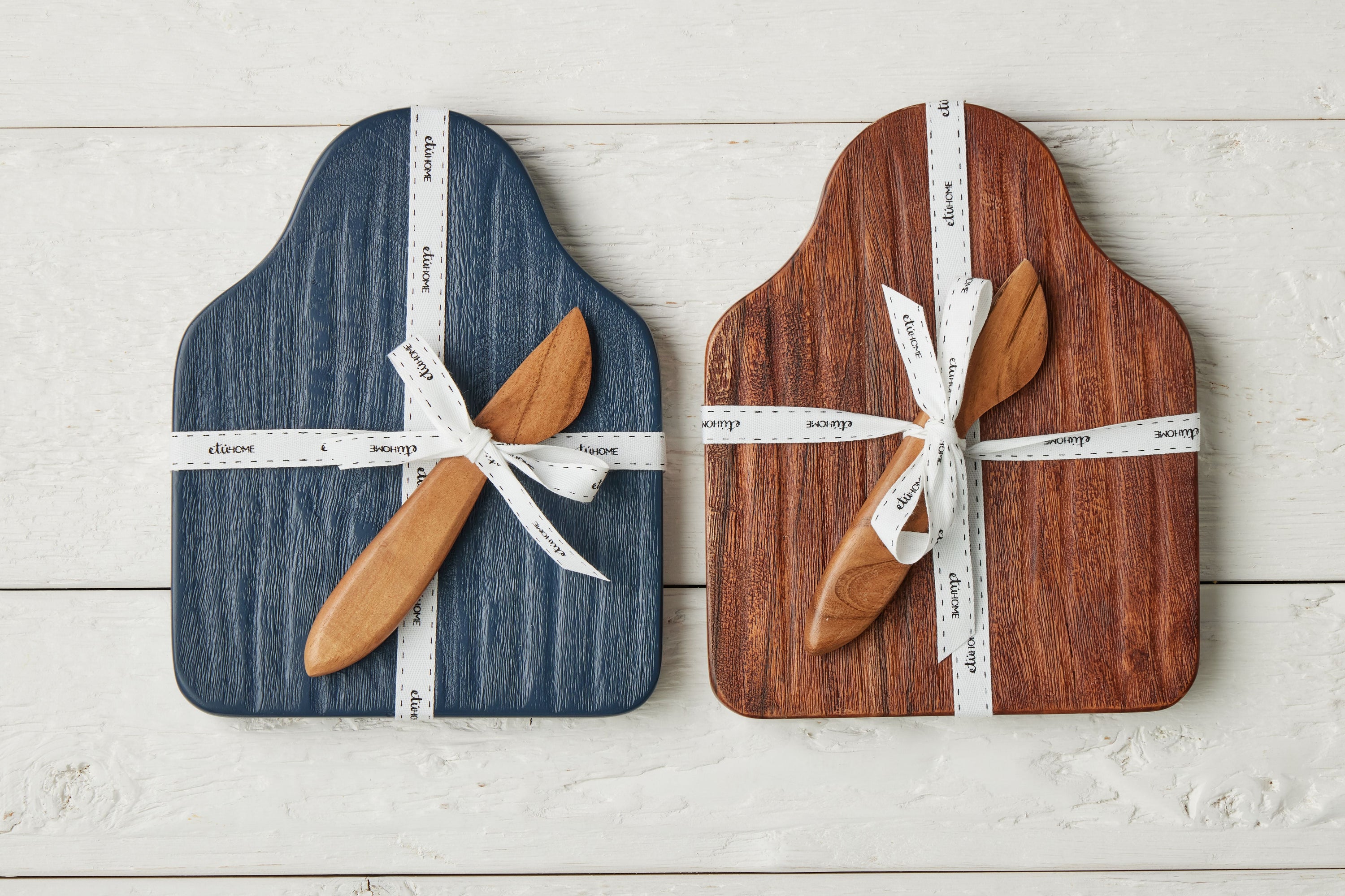 RMN218EB4 etuhome Medium Tasting Board with Spreader Navy Blue