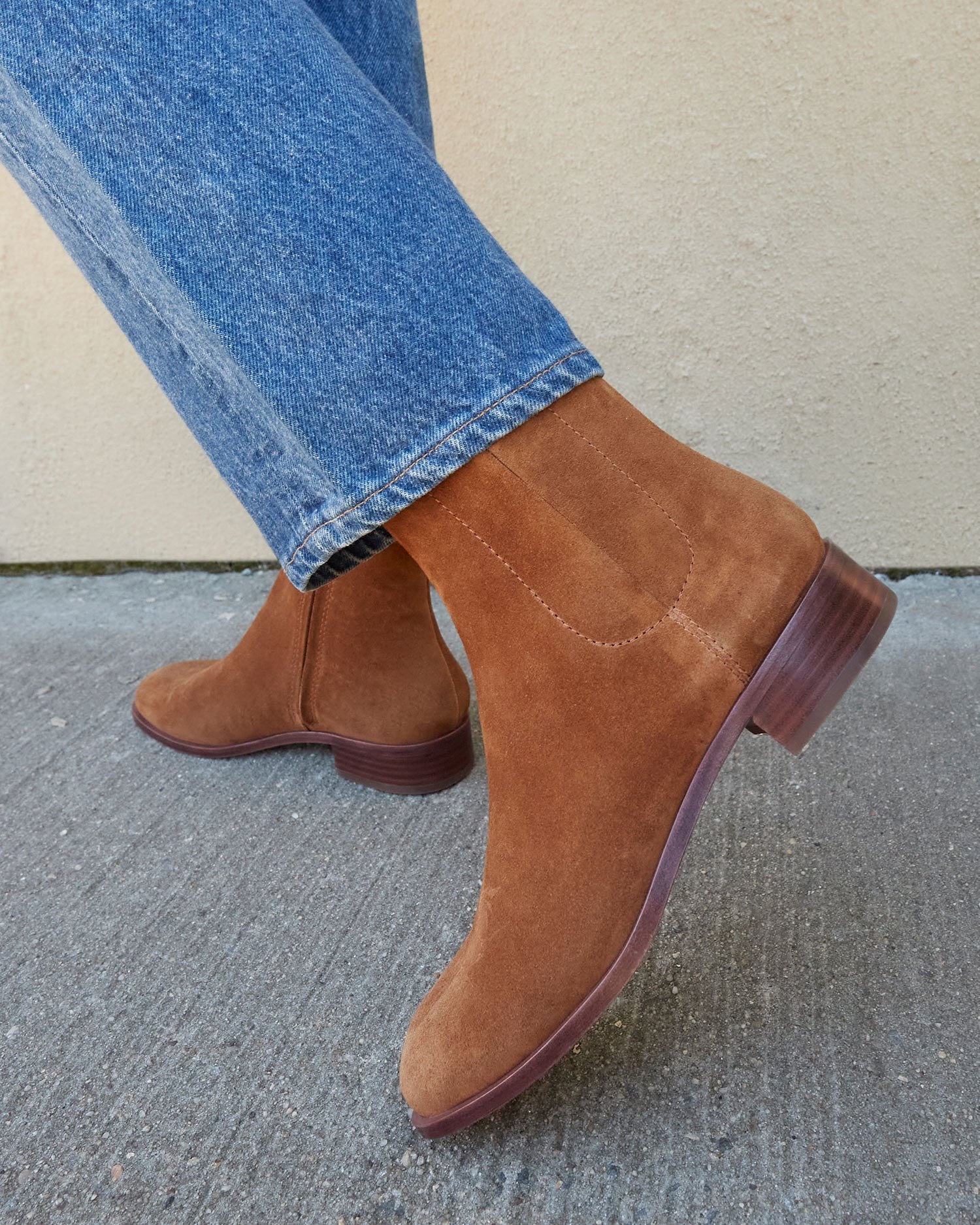 Color: Cacao