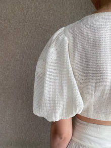 Rococo Sand | Aloe Top | Off-White