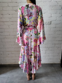 Rococo Sand | Aster Cape | Multicolor