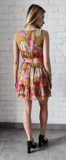 Rococo Sand | Avar Short Dress | Ochre