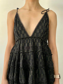 Rococo Sand | Cia Short Dress | Black