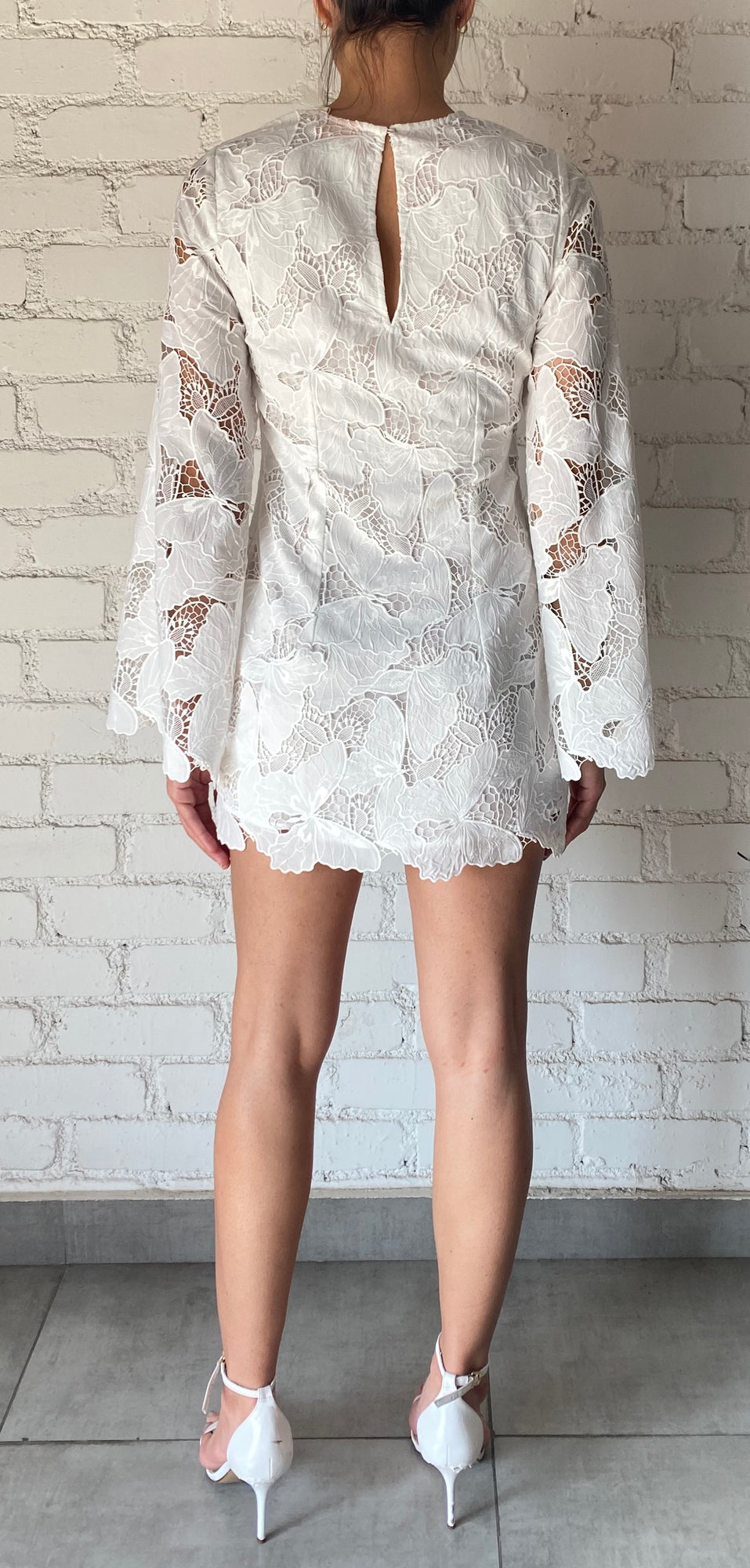 Rococo Sand | Coco Round Closed-Neck Long-Sleeve Short Dress | White